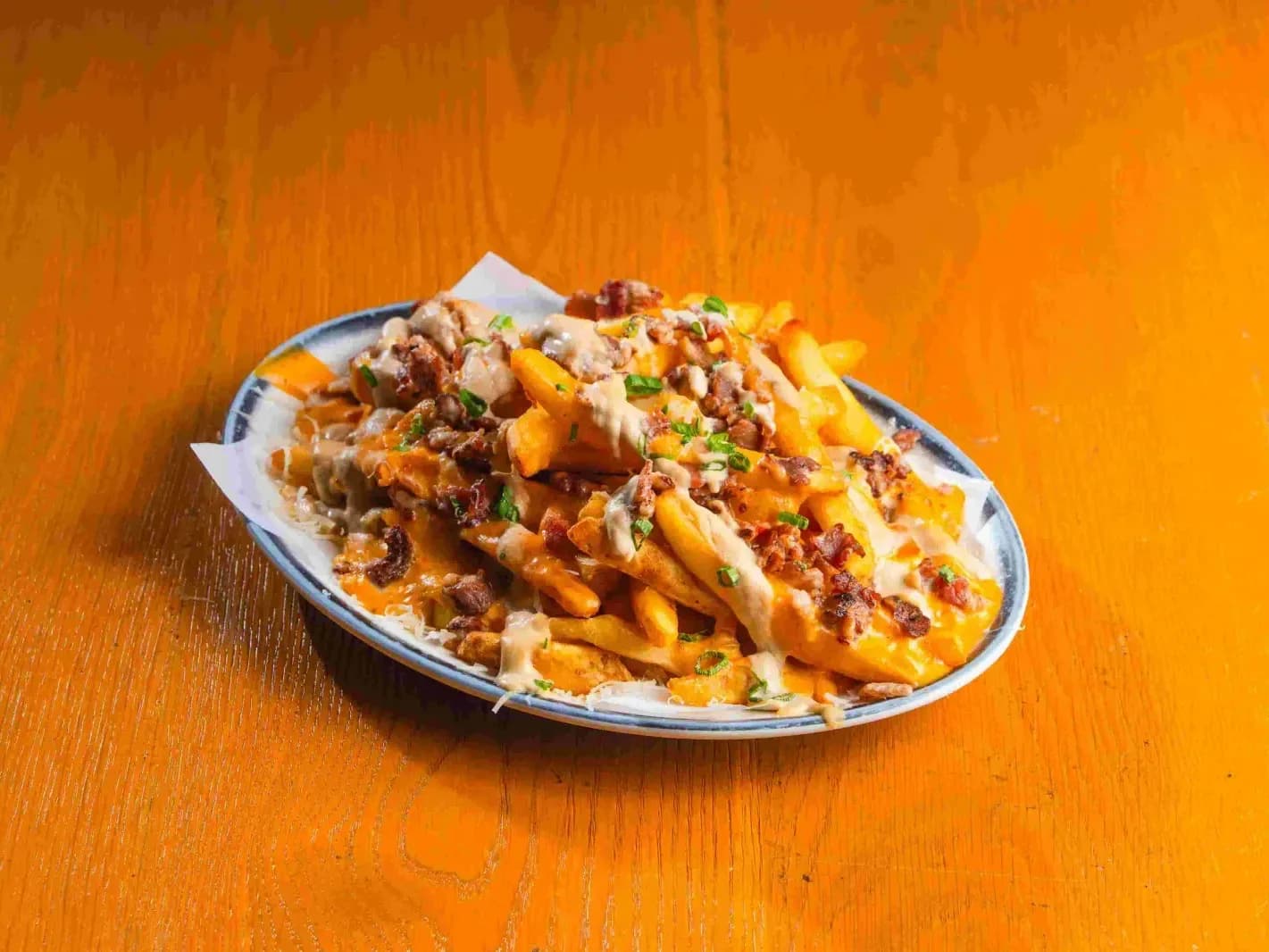 BLACK TAP CHEESE FRIES